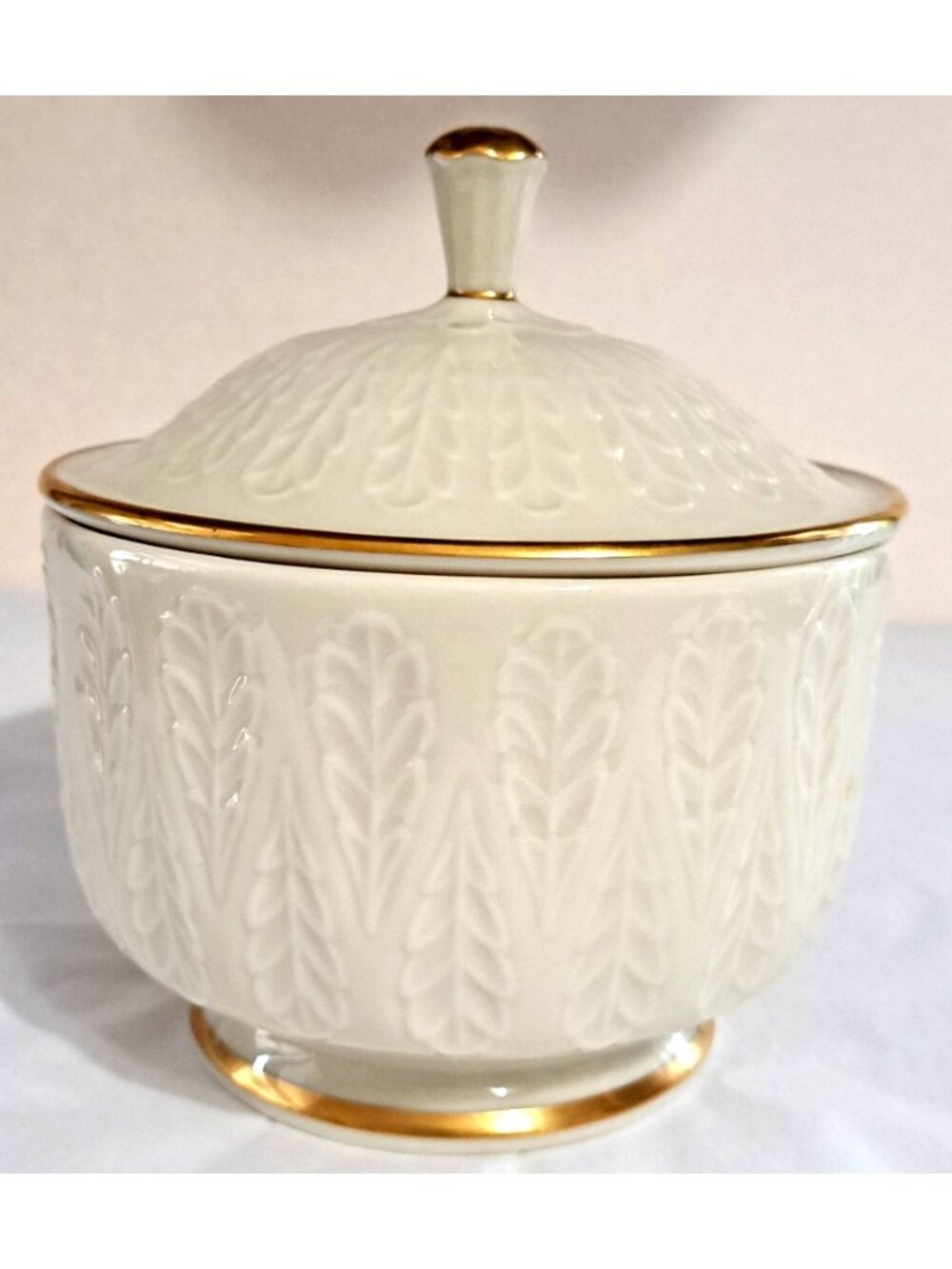 Vintage Fairfield Pattern Lenox Covered Embossed Bowl  24K Gold Trim